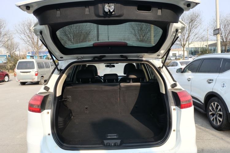 Used Geely Auto Emgrand X7 Sport 2016 2.0L Manual ZhiShang Version Trunk