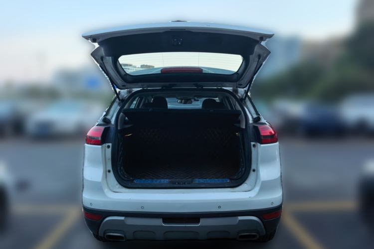Used Geely Auto Emgrand X7 Sport 2016 1.8TD Automatic All-Wheel Drive Smart Version Trunk