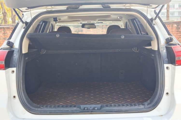 Used Geely Auto Emgrand X7 Sport 2016 1.8TD Automatic ZhiZun Version Trunk