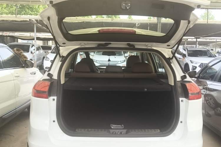 Used Geely Auto Emgrand X7 Sport 2016 1.8TD Automatic ZhiZun Version Trunk