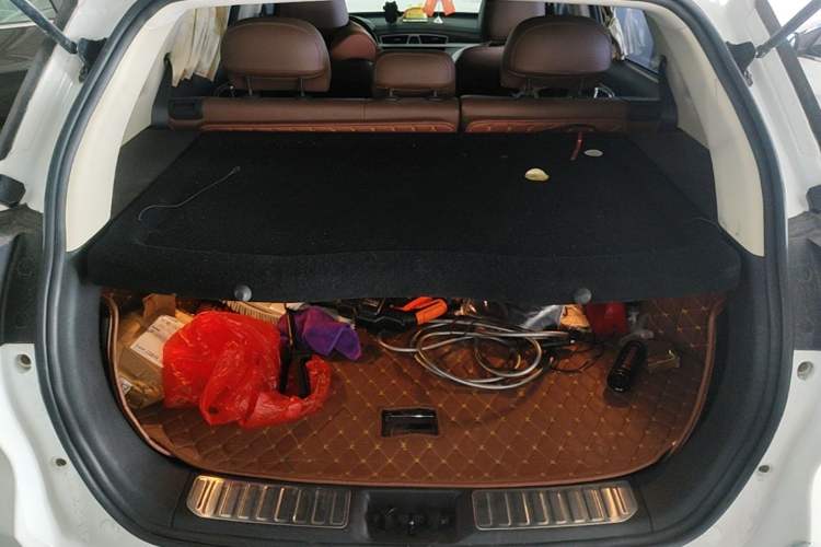 Used Geely Auto Emgrand X7 Sport 2016 1.8TD Automatic ZhiZun Version Trunk