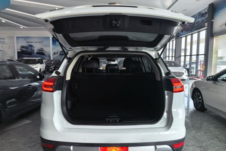 Used Geely Auto Emgrand X7 Sport 2016 2.0L Manual Smart Connect Version Trunk