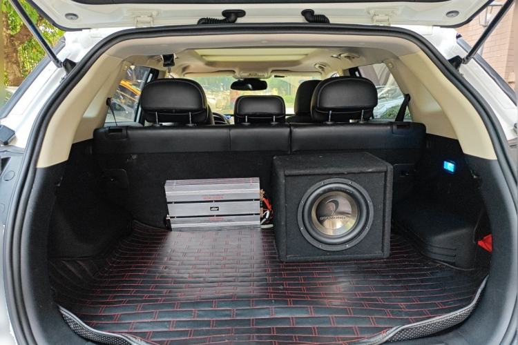 Used Geely Auto Emgrand X7 Sport 2016 1.8TD Automatic Smart Model Trunk