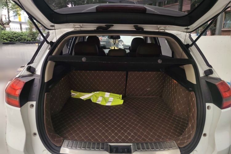 Used Geely Auto Emgrand X7 Sport 2016 1.8TD Automatic ZhiZun Version Trunk
