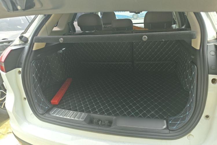 Used Geely Auto Emgrand X7 Sport 2016 1.8TD Automatic ZhiZun Version Trunk