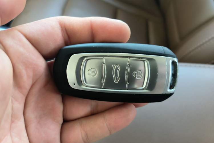 Used Geely Auto Emgrand X7 Sport 2016 1.8TD Automatic ZhiZun Version Vehicle Key