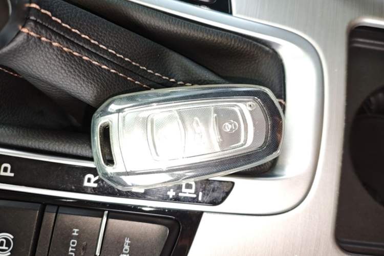 Used Geely Auto Emgrand X7 Sport 2016 1.8TD Automatic ZhiZun Version Vehicle Key