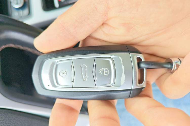 Used Geely Auto Emgrand X7 Sport 2016 1.8TD Automatic ZhiZun Version Vehicle Key