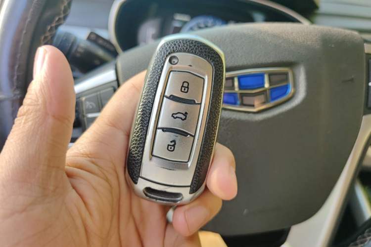 Used Geely Auto Emgrand X7 Sport 2016 1.8TD Automatic ZhiZun Version Vehicle Key
