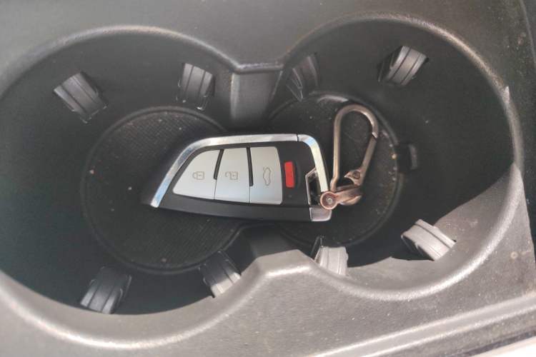 Used Geely Auto Emgrand X7 Sport 2016 1.8TD Automatic ZhiZun Version Vehicle Key