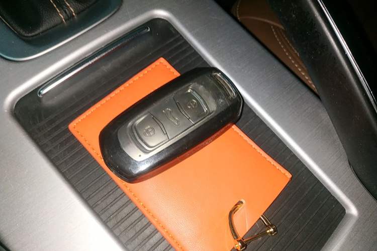 Used Geely Auto Emgrand X7 Sport 2016 1.8TD Automatic ZhiZun Version Vehicle Key