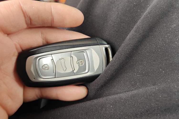 Used Geely Auto Emgrand X7 Sport 2016 1.8TD Automatic Smart Model Vehicle Key