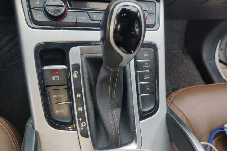 Used Geely Auto Emgrand X7 Sport 2016 1.8TD Automatic Smart Model Vehicle Key