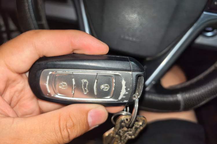 Used Geely Auto Emgrand X7 Sport 2016 1.8TD Automatic ZhiZun Version Vehicle Key