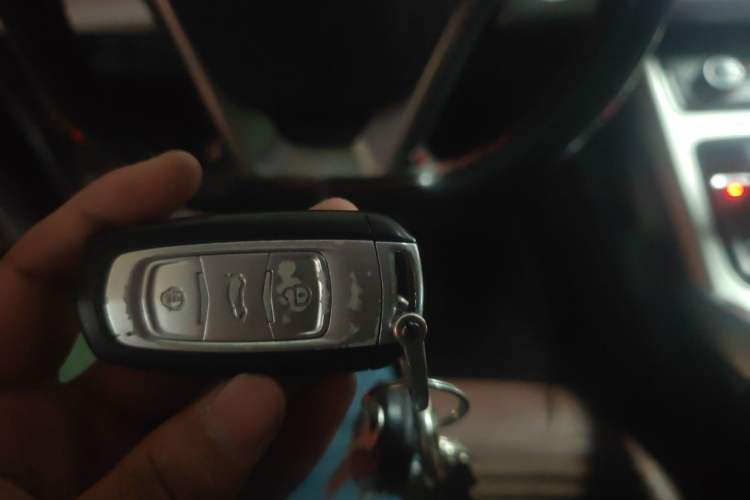 Used Geely Auto Emgrand X7 Sport 2016 1.8TD Automatic ZhiZun Version Vehicle Key