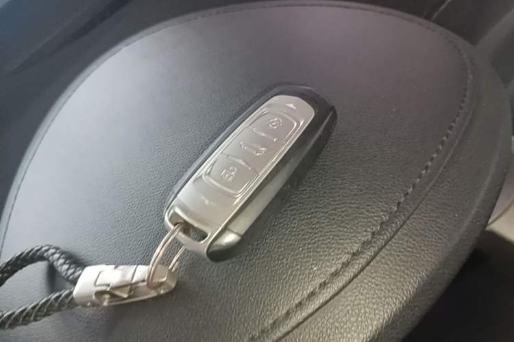 Used Geely Auto Emgrand X7 Sport 2016 1.8TD Automatic ZhiShang Model Vehicle Key