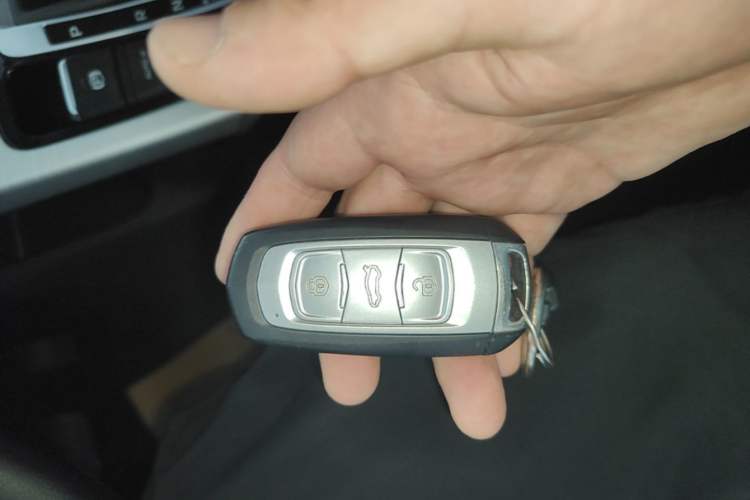 Used Geely Auto Emgrand X7 Sport 2016 1.8TD Automatic ZhiShang Model Vehicle Key