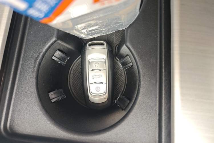Used Geely Auto Emgrand X7 Sport 2016 1.8TD Automatic ZhiShang Model Vehicle Key