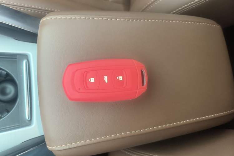 Used Geely Auto Emgrand X7 Sport 2016 1.8TD Automatic ZhiZun Version Vehicle Key