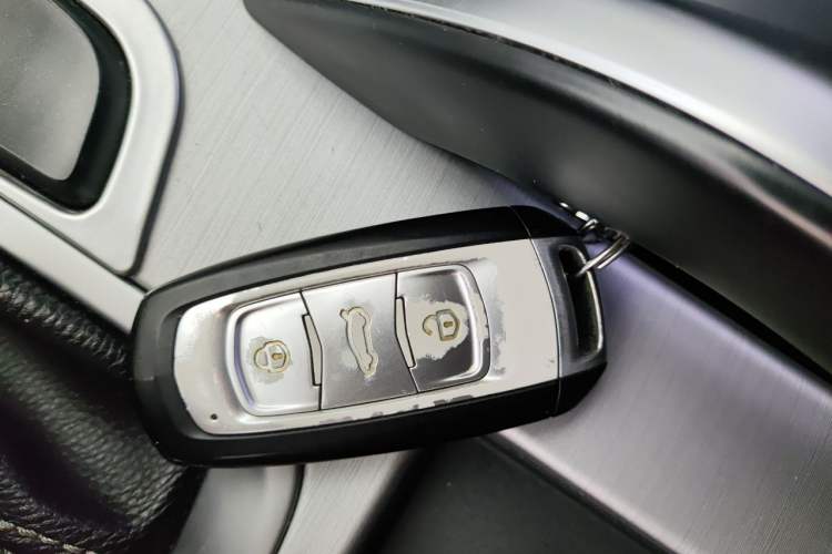 Used Geely Auto Emgrand X7 Sport 2016 1.8TD Automatic ZhiShang Model Vehicle Key