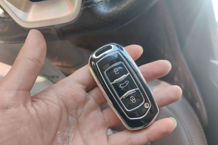 Used Geely Auto Emgrand X7 Sport 2016 1.8TD Automatic ZhiZun Version Vehicle Key
