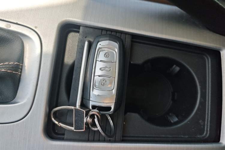 Used Geely Auto Emgrand X7 Sport 2016 1.8TD Automatic ZhiZun Version Vehicle Key
