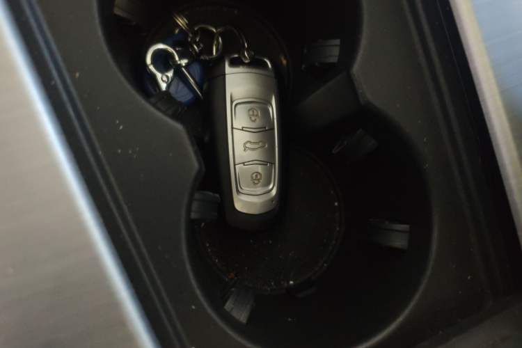 Used Geely Auto Emgrand X7 Sport 2016 1.8TD Automatic Smart Model Vehicle Key