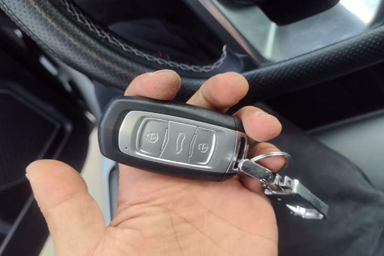 Used Geely Auto Emgrand X7 Sport 2016 1.8TD Automatic Smart Model Vehicle Key