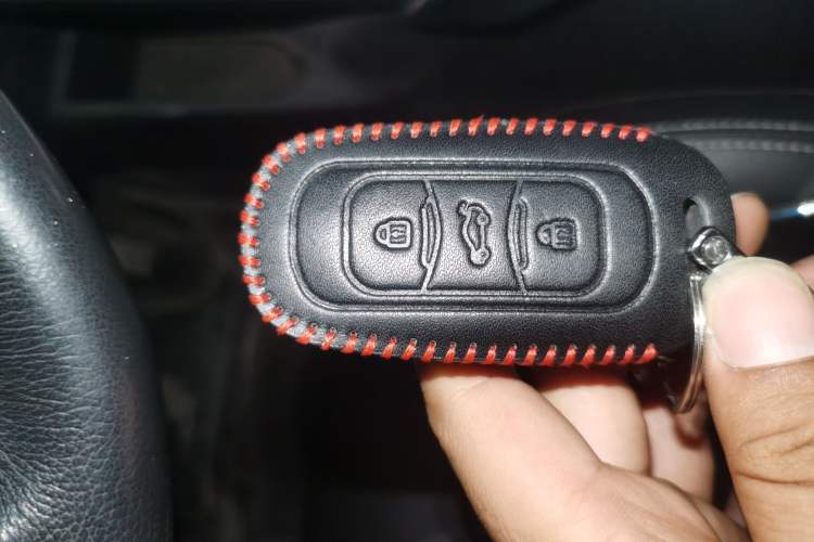 Used Geely Auto Emgrand X7 Sport 2016 1.8TD Automatic Smart Model Vehicle Key