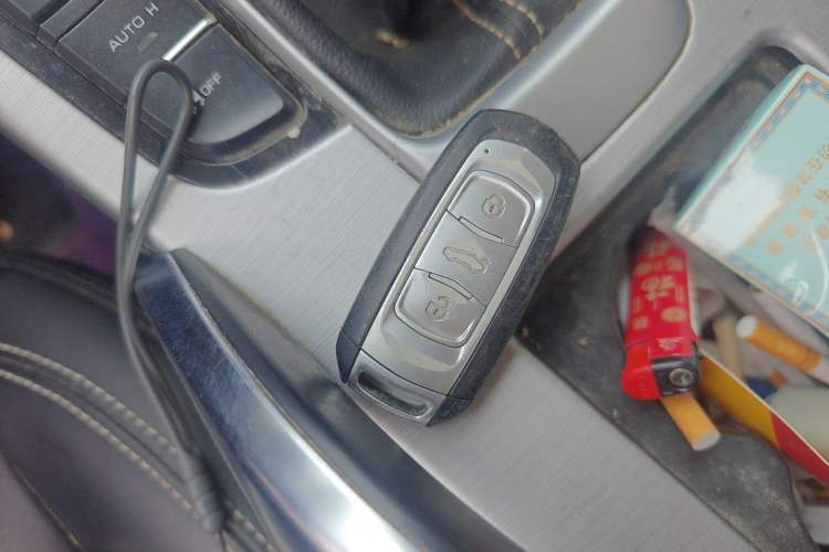 Used Geely Auto Emgrand X7 Sport 2016 2.0L Manual ZhiShang Version Vehicle Key