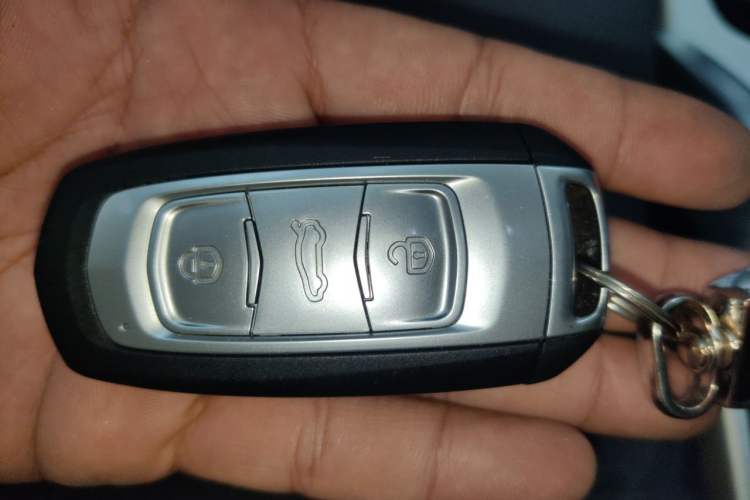 Used Geely Auto Emgrand X7 Sport 2016 1.8TD Automatic Smart Model Vehicle Key