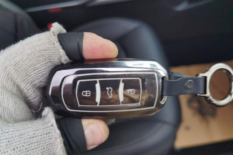 Used Geely Auto Emgrand X7 Sport 2016 1.8TD Automatic ZhiShang Model Vehicle Key