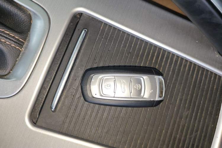Used Geely Auto Emgrand X7 Sport 2016 1.8TD Automatic ZhiZun Version Vehicle Key