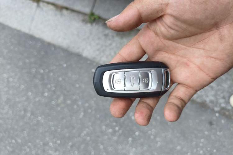 Used Geely Auto Emgrand X7 Sport 2016 1.8TD Automatic ZhiShang Model Vehicle Key