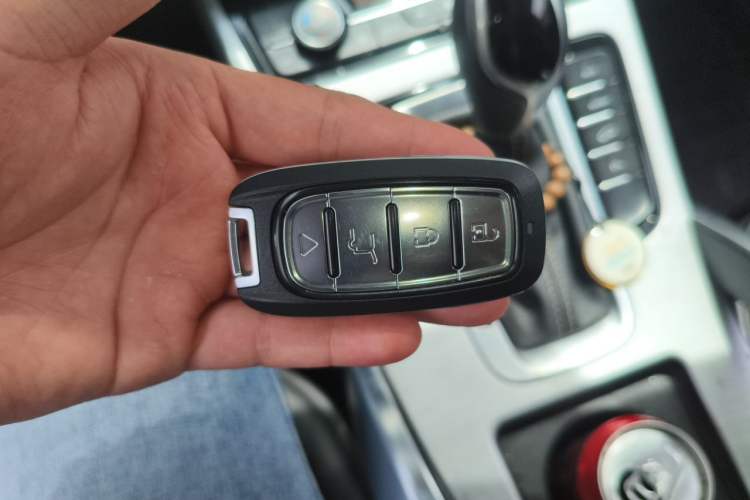 Used Geely Auto Emgrand X7 Sport 2016 1.8TD Automatic ZhiShang Model Vehicle Key