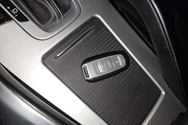 Used Geely Auto Emgrand X7 Sport 2016 1.8TD Automatic Smart Model Vehicle Key