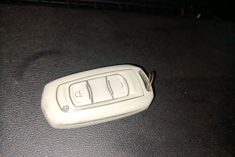 Used Geely Auto Emgrand X7 Sport 2016 1.8TD Automatic ZhiZun Version Vehicle Key