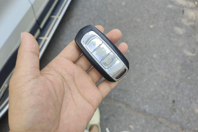 Used Geely Auto Emgrand X7 Sport 2016 1.8TD Automatic ZhiZun Version Vehicle Key