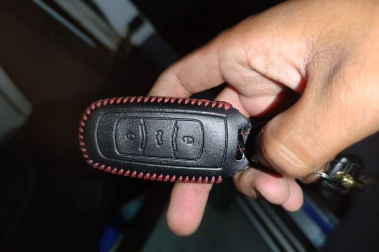 Used Geely Auto Emgrand X7 Sport 2016 1.8TD Automatic Smart Model Vehicle Key