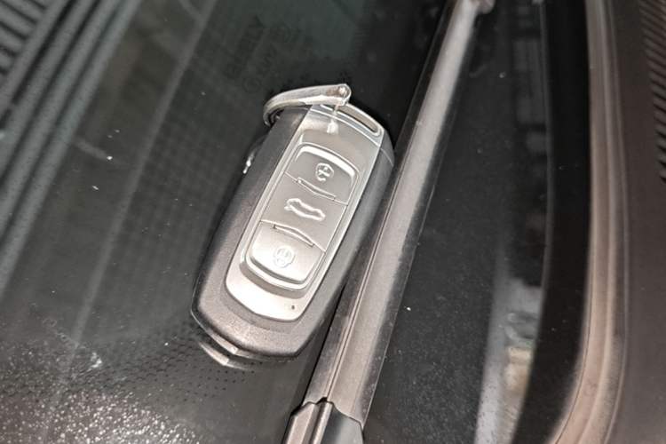 Used Geely Auto Emgrand X7 Sport 2016 1.8TD Automatic Smart Model Vehicle Key