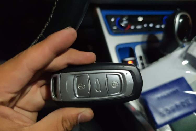 Used Geely Auto Emgrand X7 Sport 2016 1.8TD Automatic Smart Model Vehicle Key