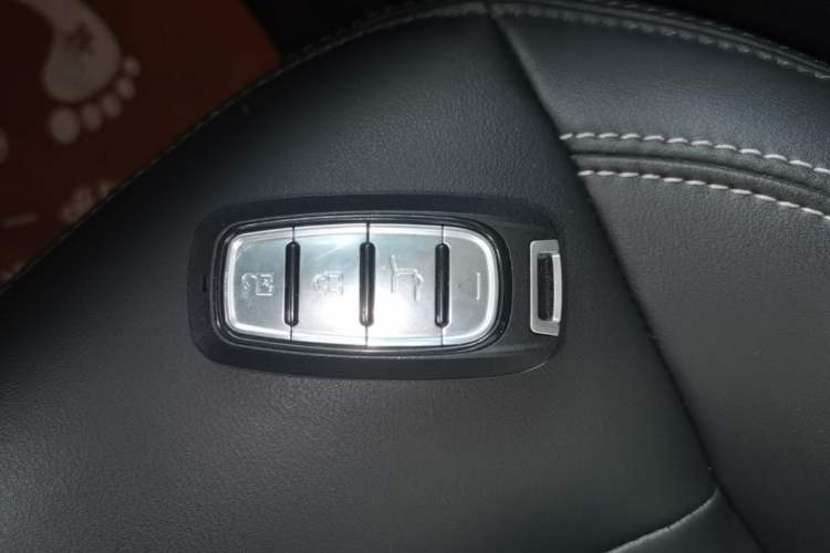 Used Geely Auto Emgrand X7 Sport 2016 1.8TD Automatic Smart Model Vehicle Key