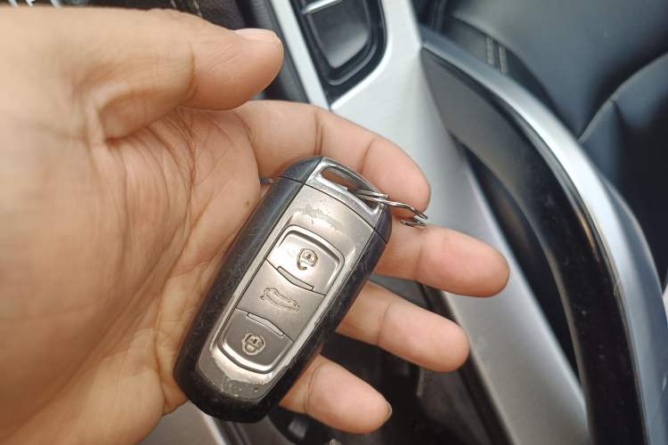 Used Geely Auto Emgrand X7 Sport 2016 1.8TD Automatic ZhiShang Model Vehicle Key