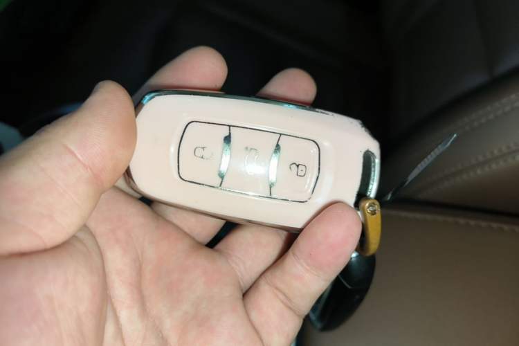 Used Geely Auto Emgrand X7 Sport 2016 1.8TD Automatic ZhiZun Version Vehicle Key