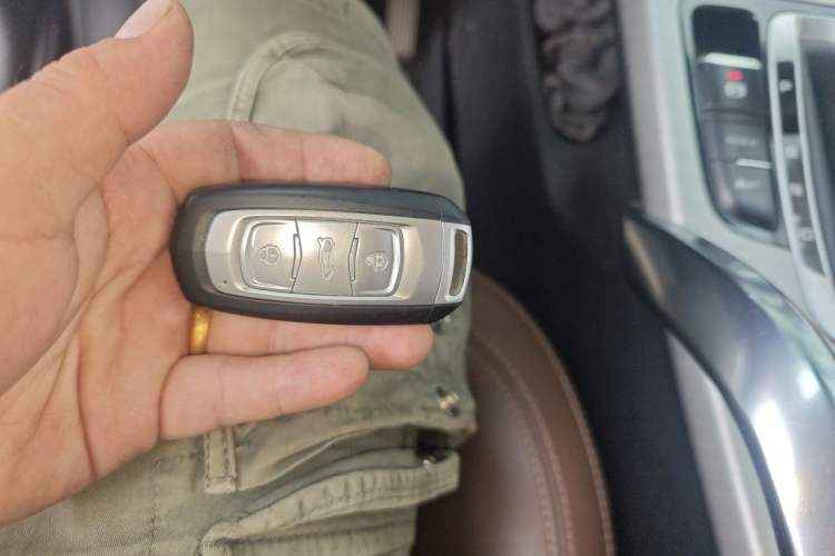 Used Geely Auto Emgrand X7 Sport 2016 1.8TD Automatic ZhiZun Version Vehicle Key