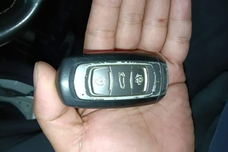 Used Geely Auto Emgrand X7 Sport 2016 1.8TD Automatic ZhiZun Version Vehicle Key