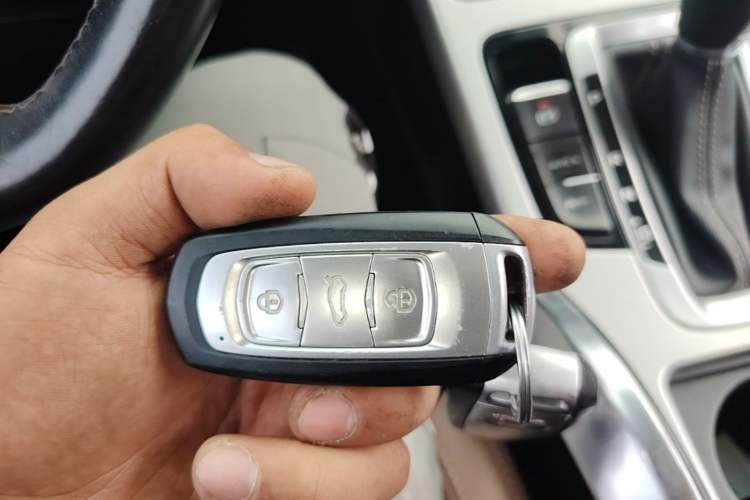 Used Geely Auto Emgrand X7 Sport 2016 1.8TD Automatic ZhiZun Version Vehicle Key