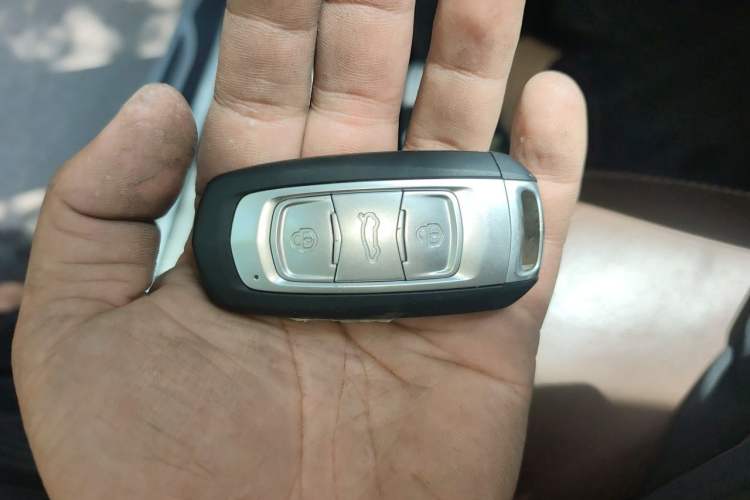 Used Geely Auto Emgrand X7 Sport 2016 1.8TD Automatic ZhiZun Version Vehicle Key