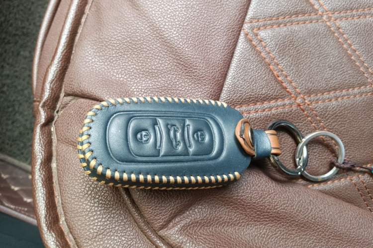 Used Geely Auto Emgrand X7 Sport 2016 2.0L Manual Smart Connect Version Vehicle Key