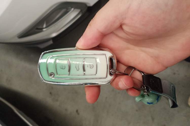 Used Geely Auto Emgrand X7 Sport 2016 1.8TD Automatic Smart Model Vehicle Key